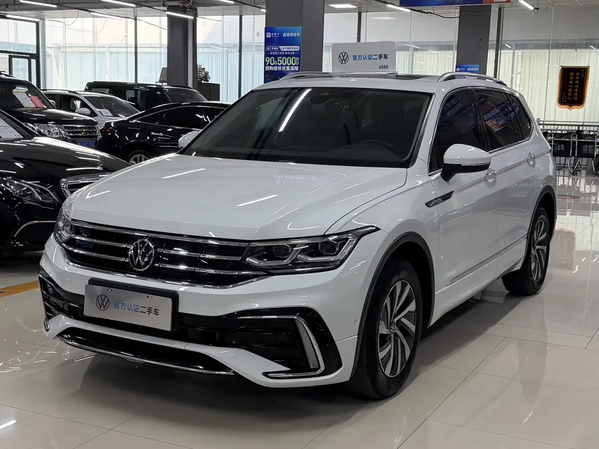 Volkswagen Tiguan L PHEV