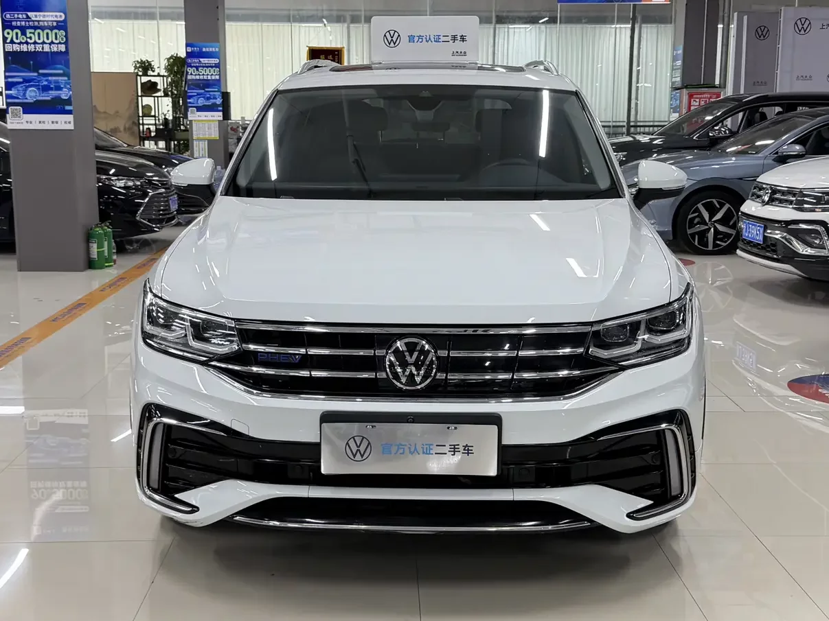 Volkswagen Tiguan L PHEV