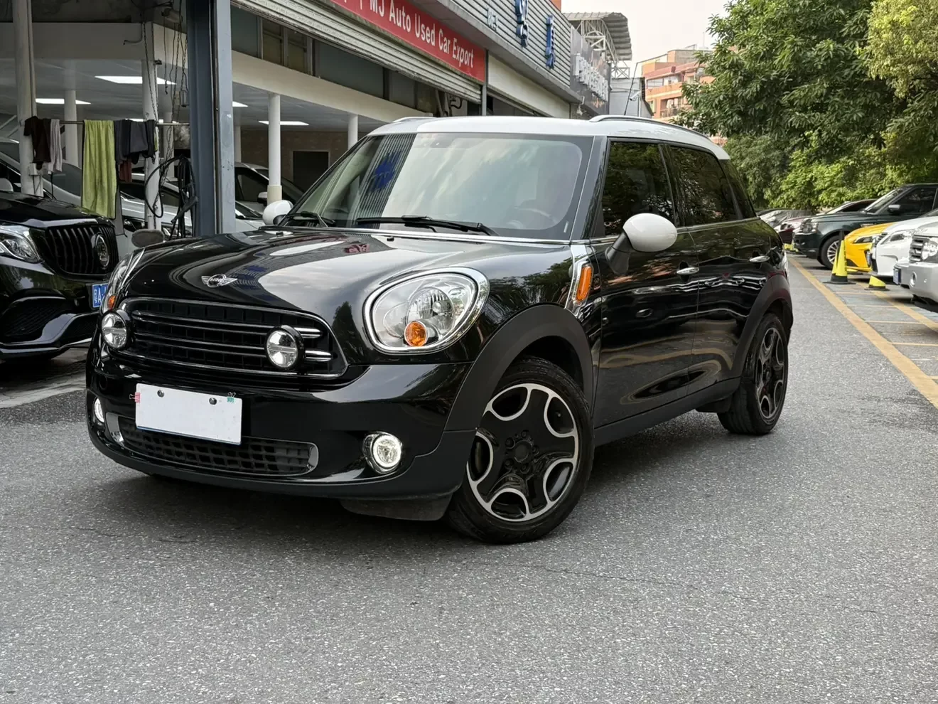 MINI COUNTRYMAN