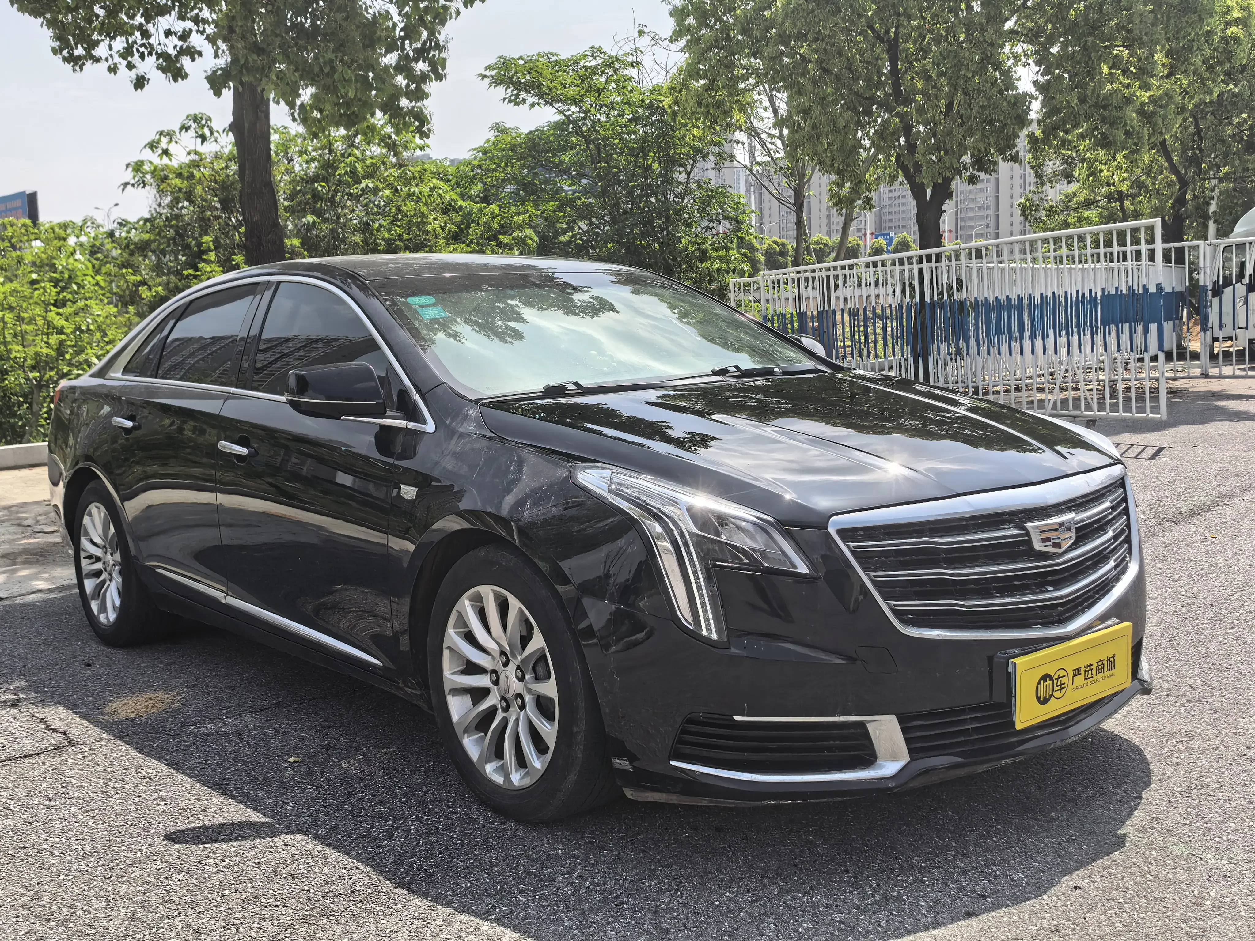 Cadillac XTS