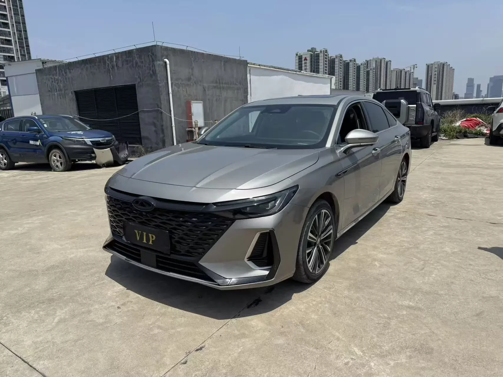 Chery Arrizo 8