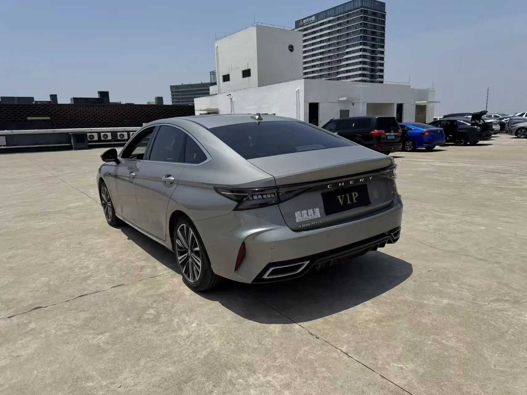 Chery Arrizo 8