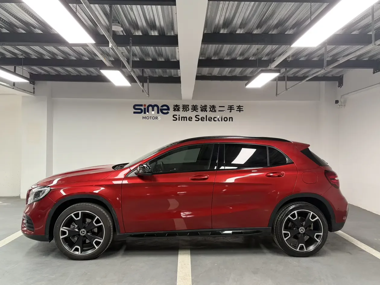 Mercedes-Benz GLA