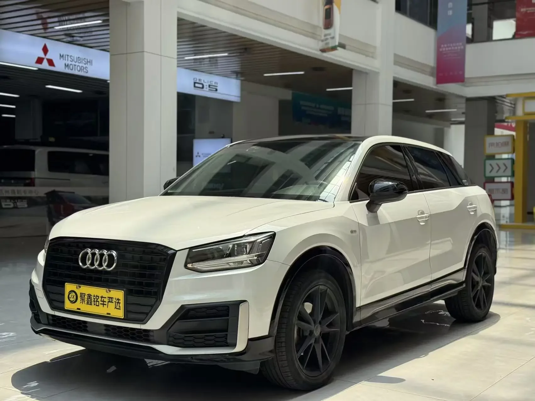 Audi Q2L