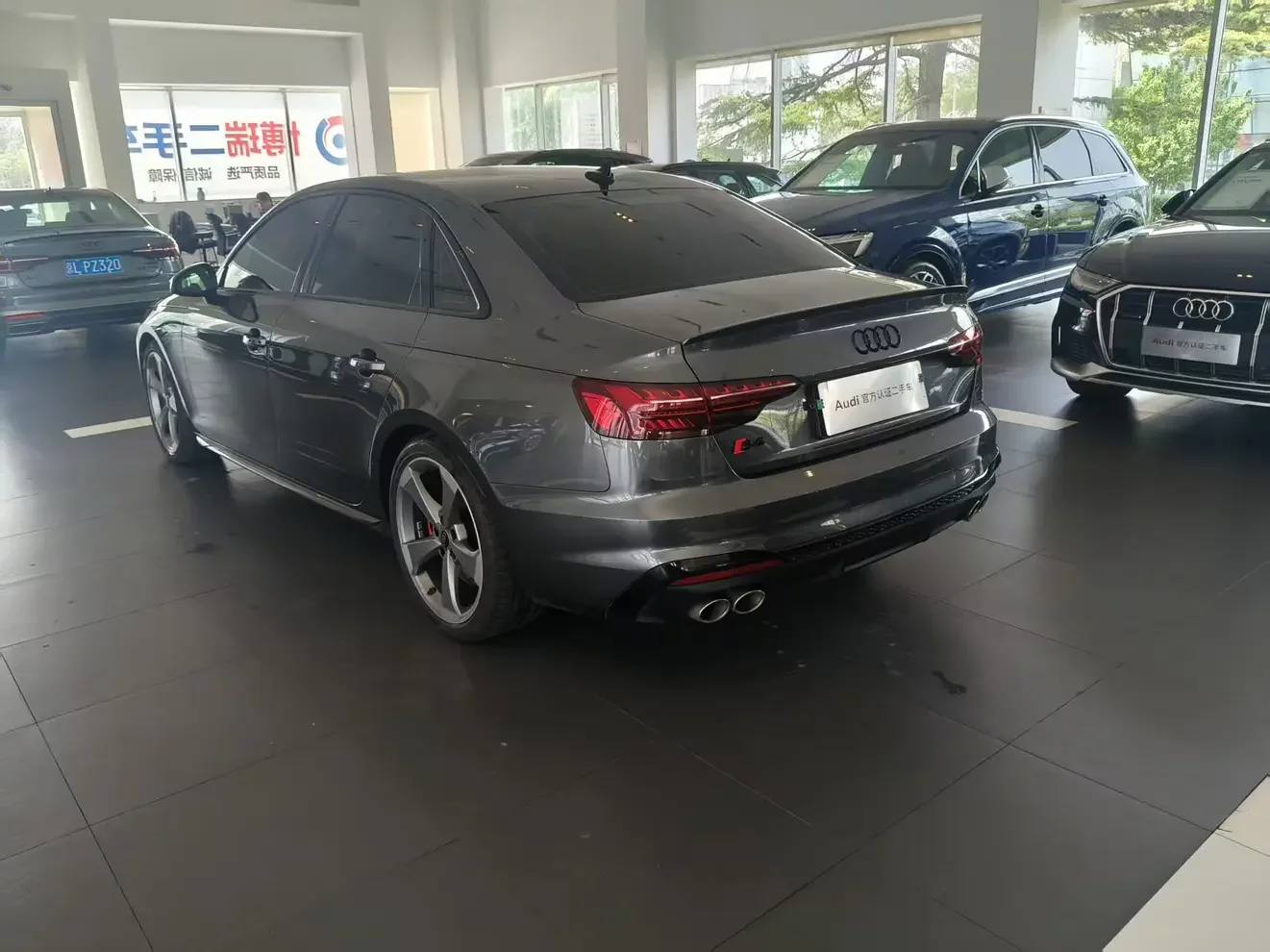 Audi S4