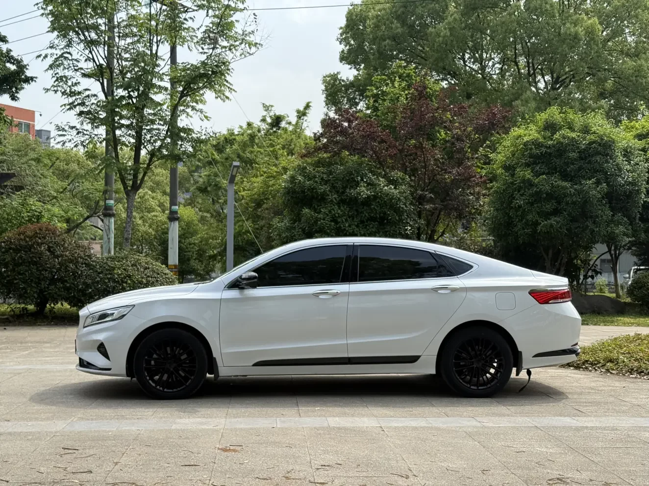 Geely Borui