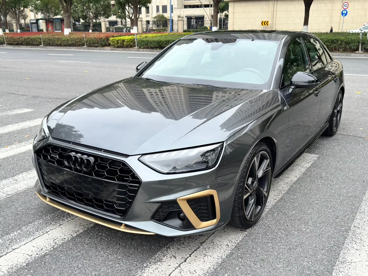 Audi A4L