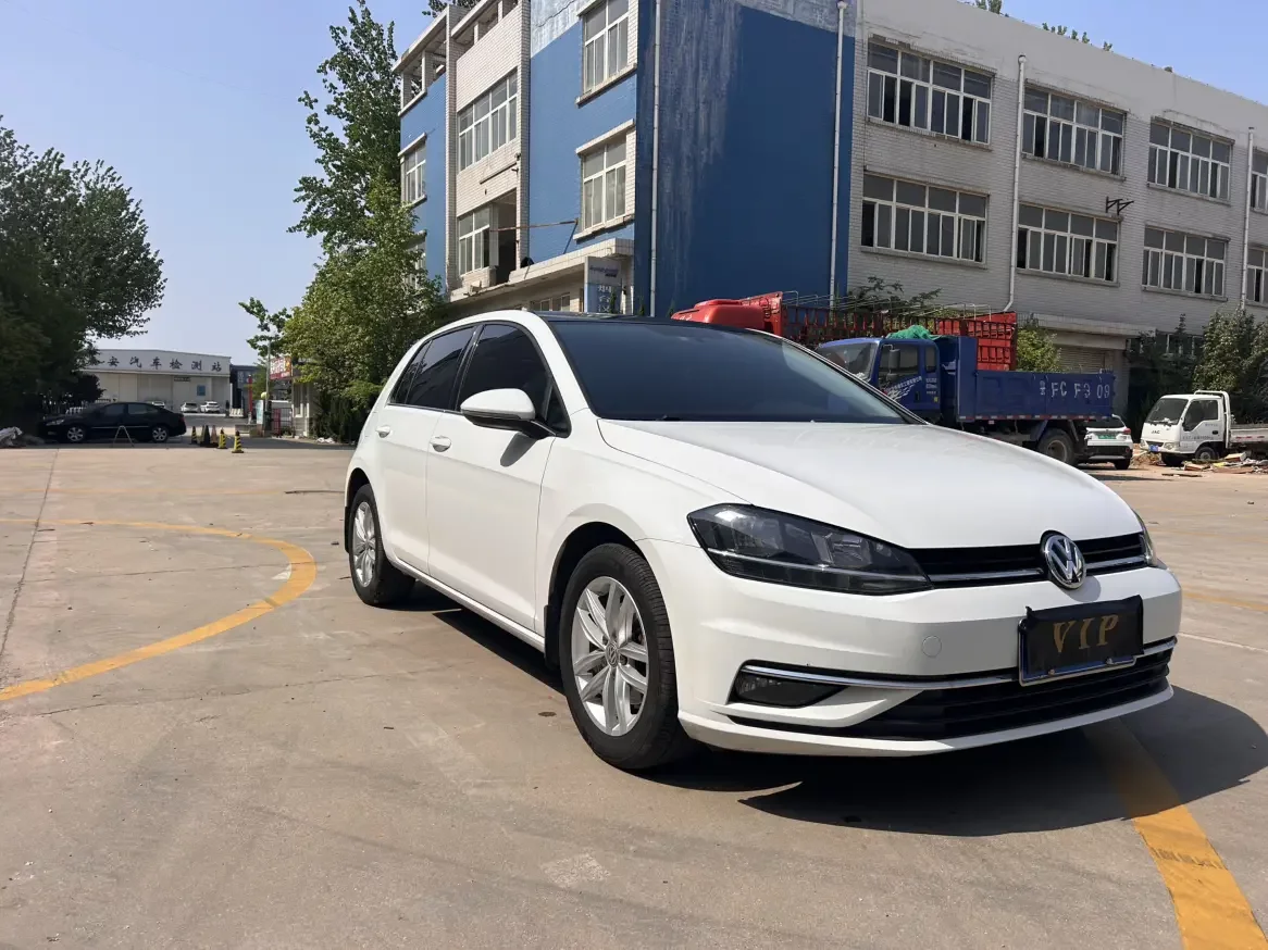 Volkswagen golf