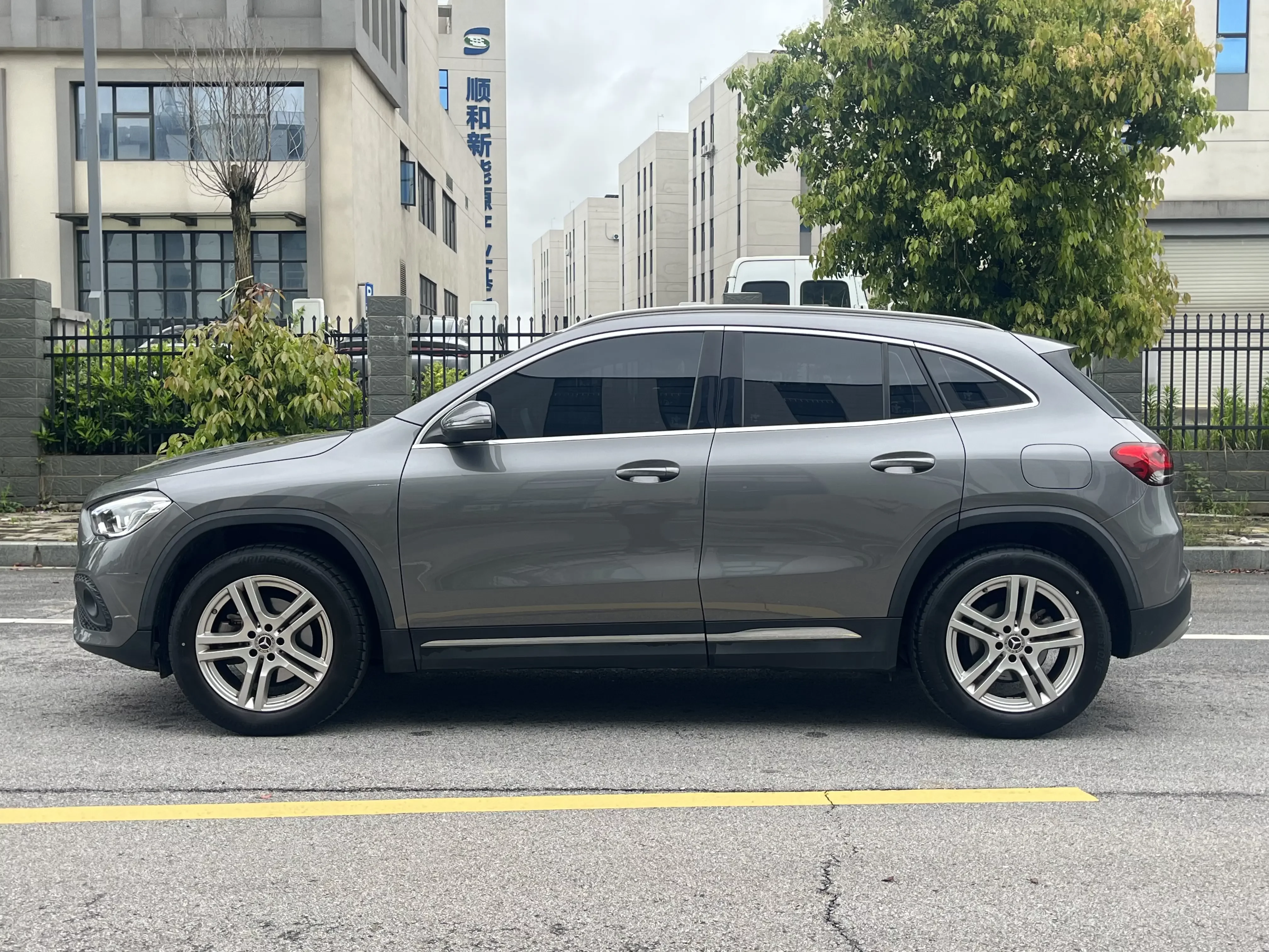 Mercedes-Benz GLA