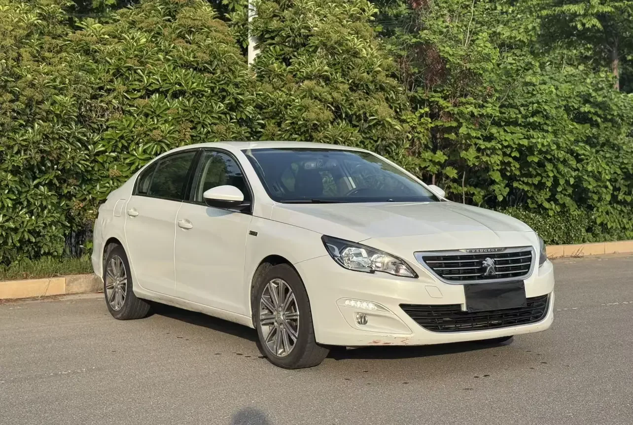 Peugeot 408