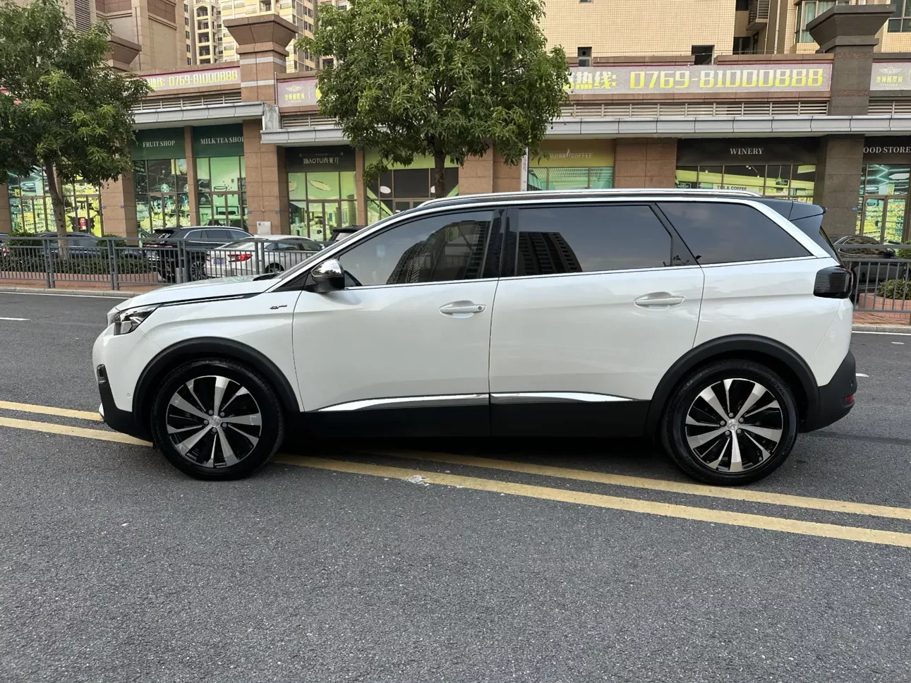 Peugeot 5008