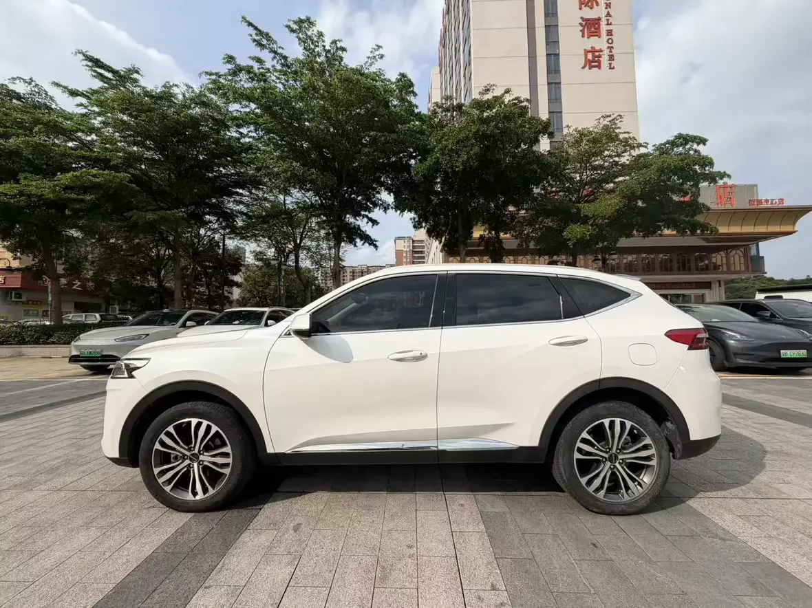 Haval F7