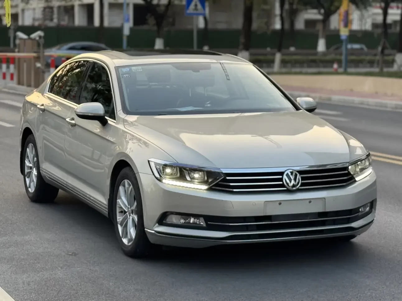 Volkswagen Magotan