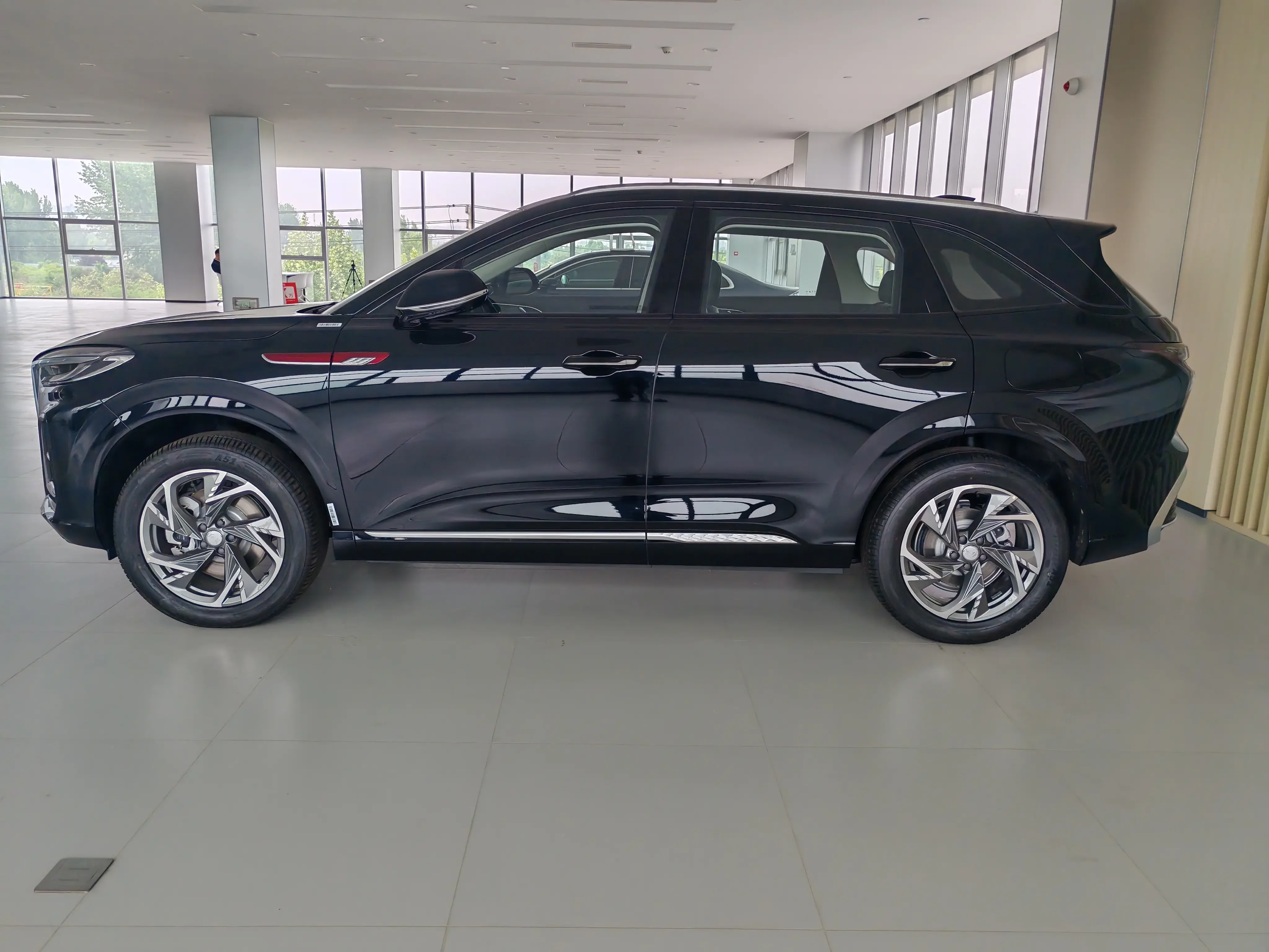 Hongqi HS3 PHEV