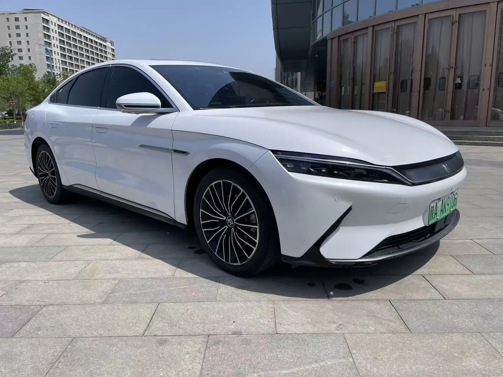 BYD Han EV
