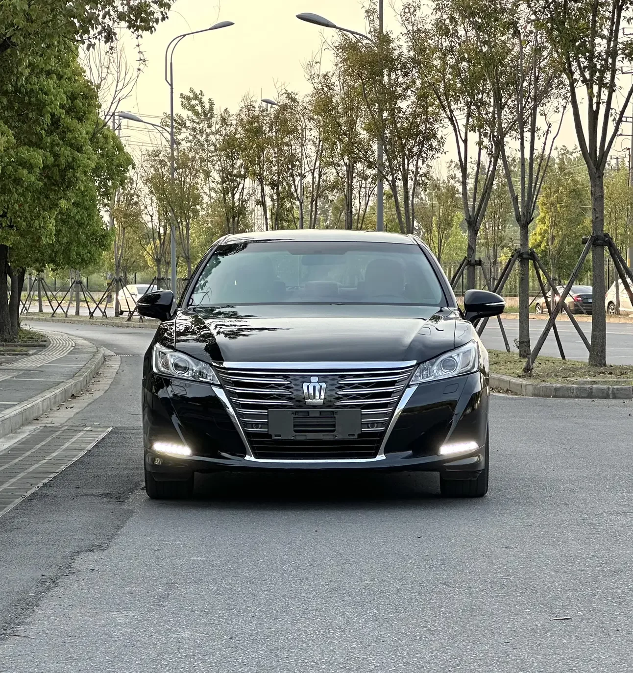 Toyota crown