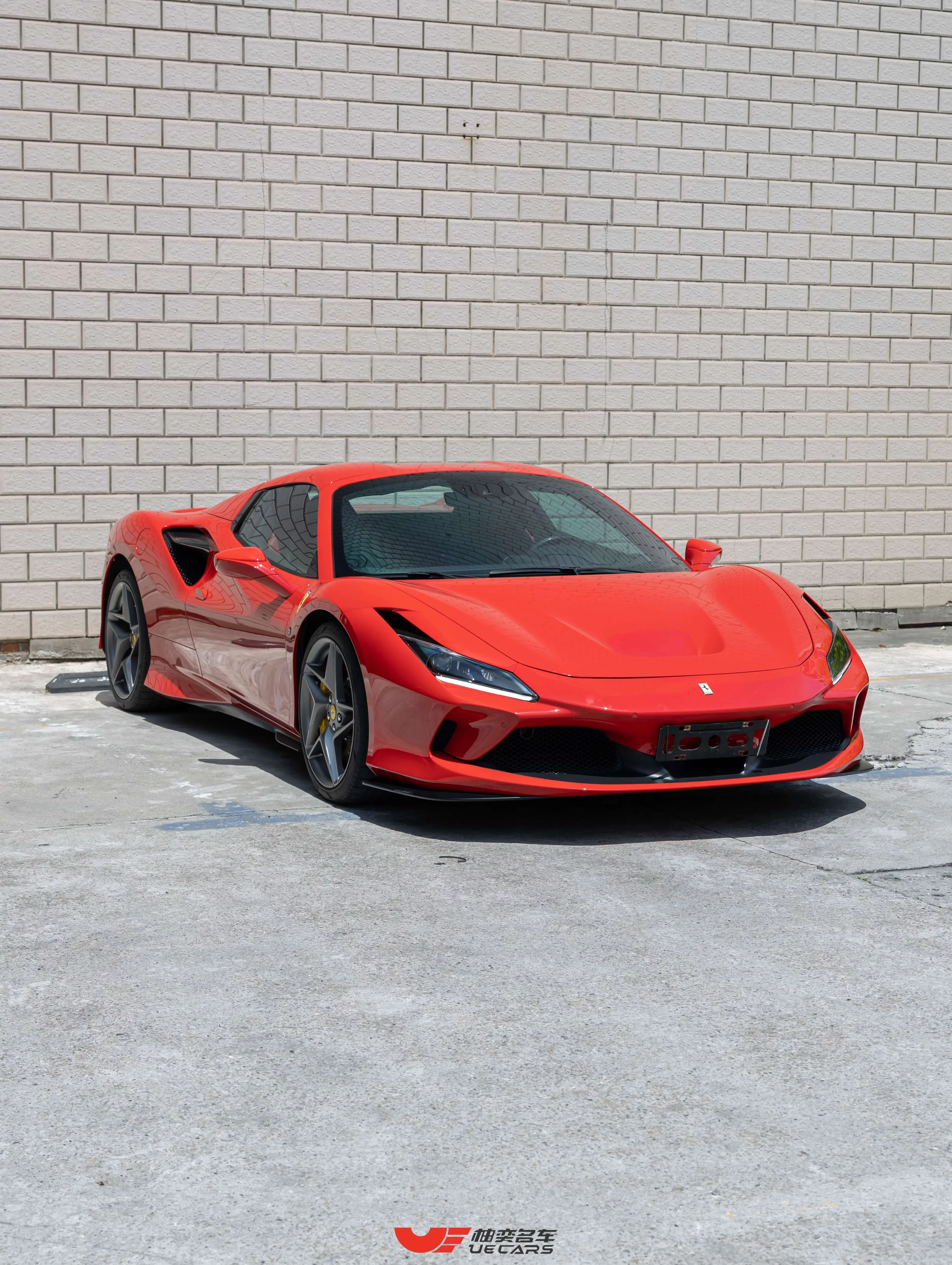 Ferrari F8