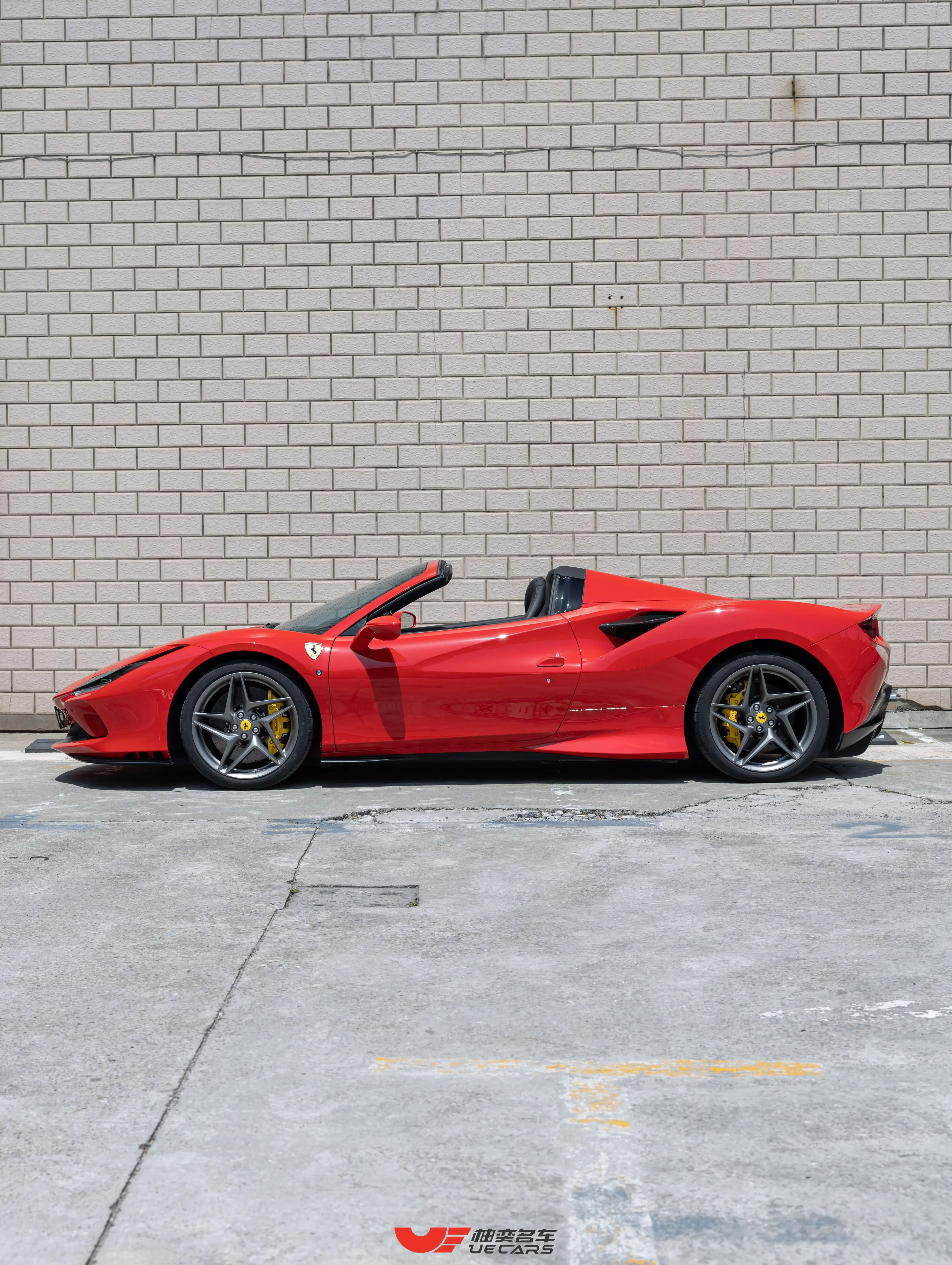 Ferrari F8