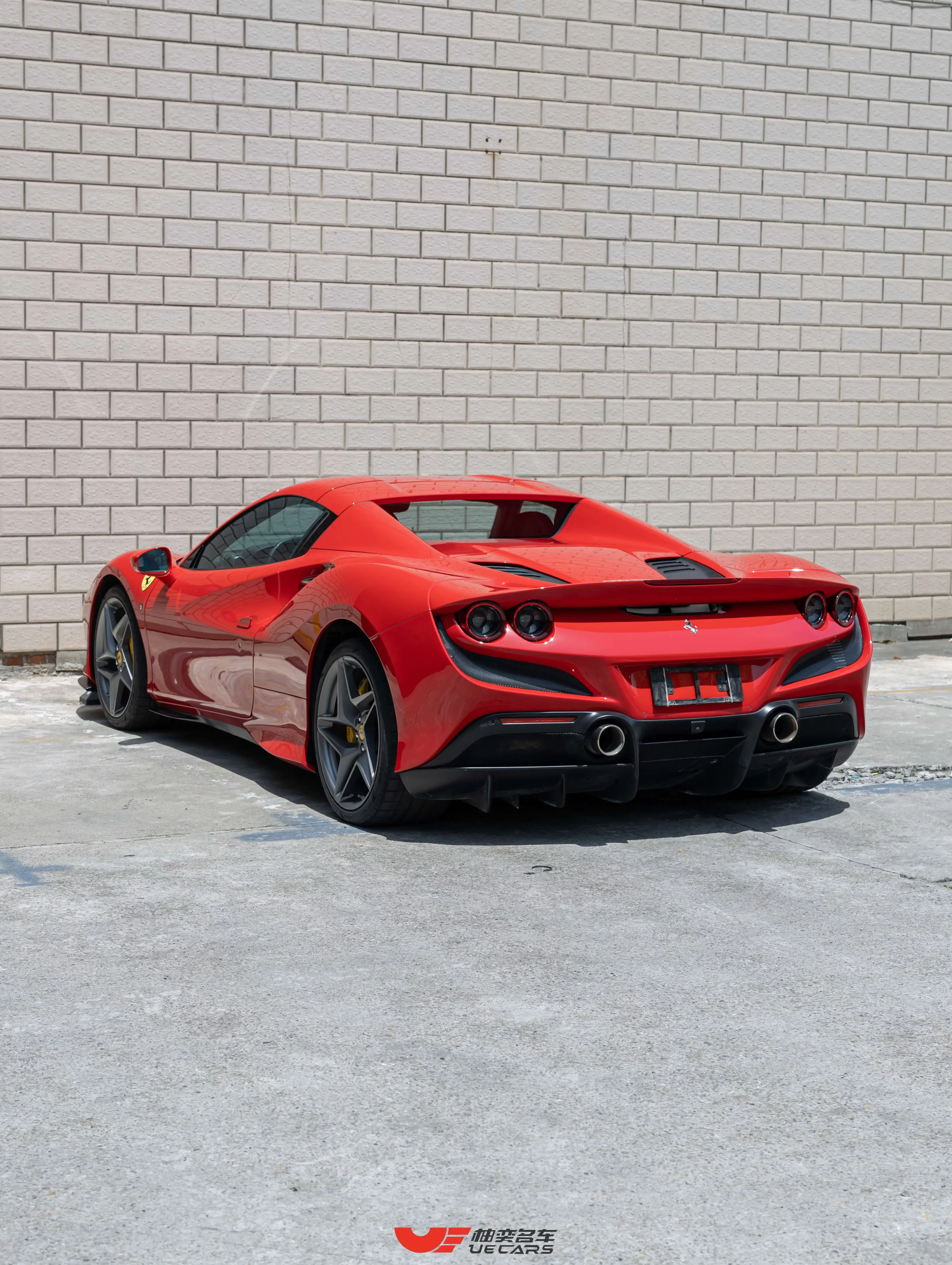 Ferrari F8