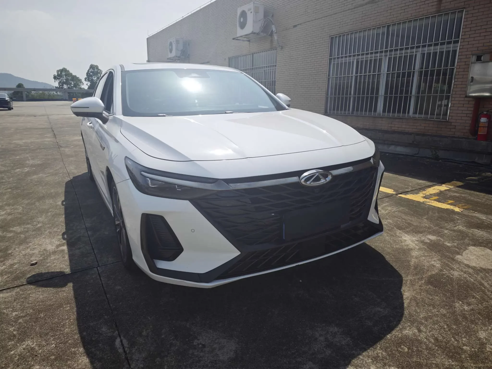 Chery Arrizo 8