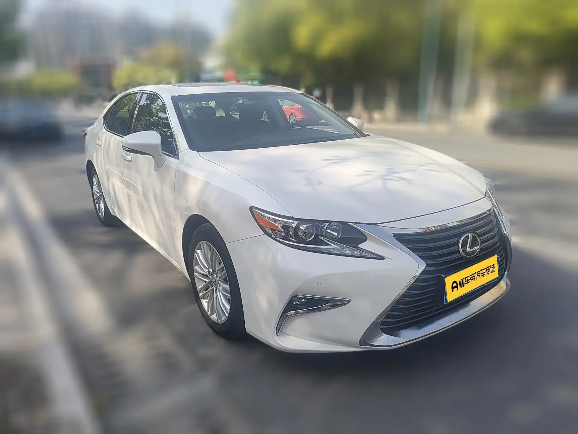 Lexus ES