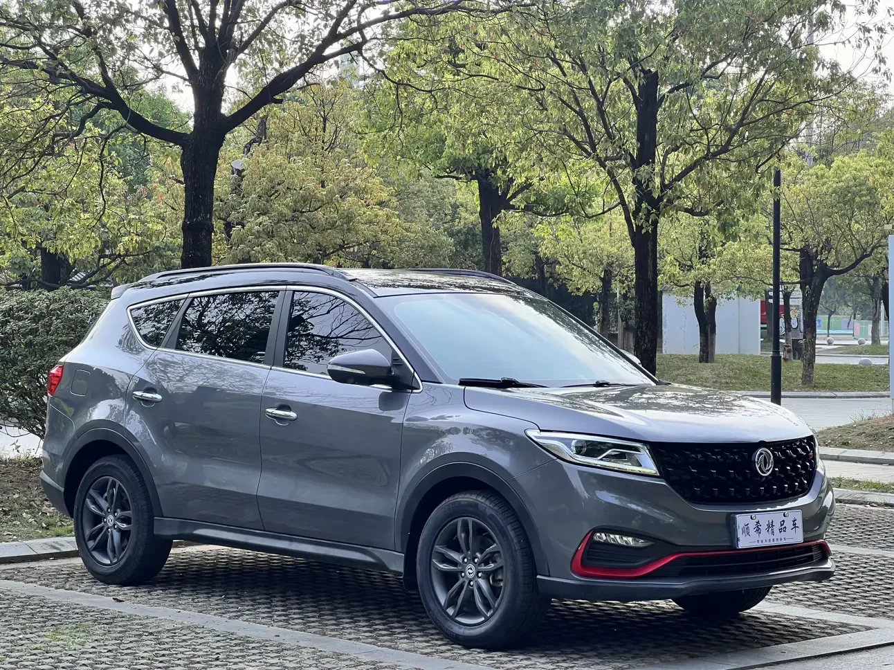 Dongfeng Fengon 580