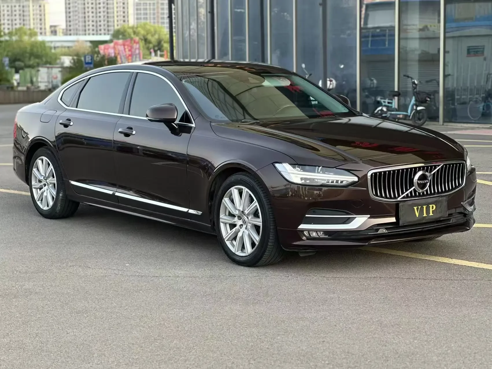 Volvo S90