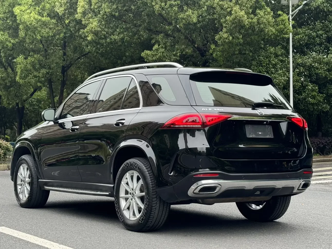 Mercedes-Benz GLE (Imported)