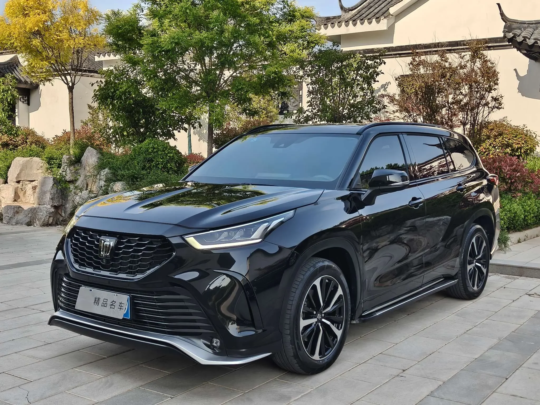 Toyota Crown Kluger