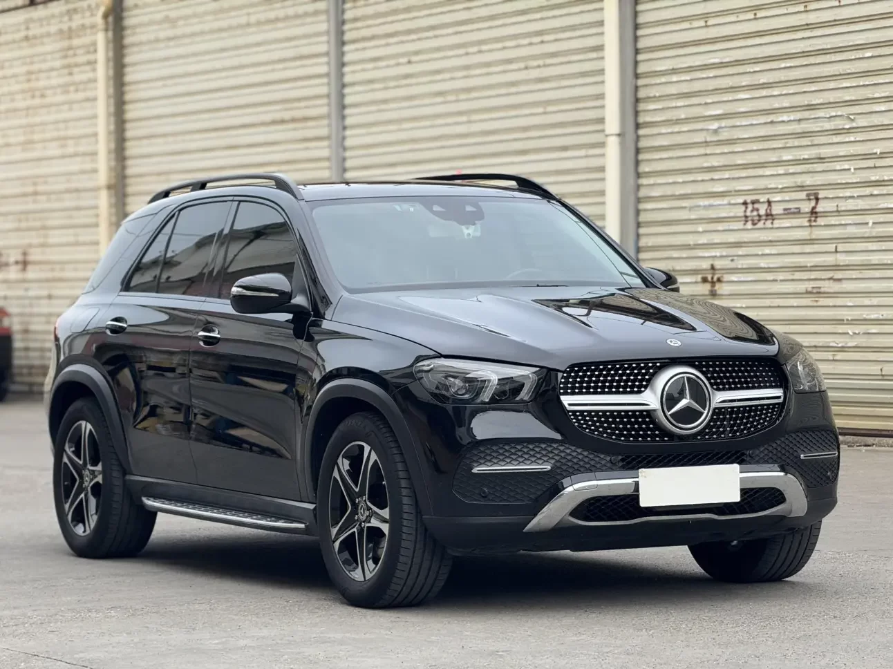 Mercedes-Benz GLE (Imported)