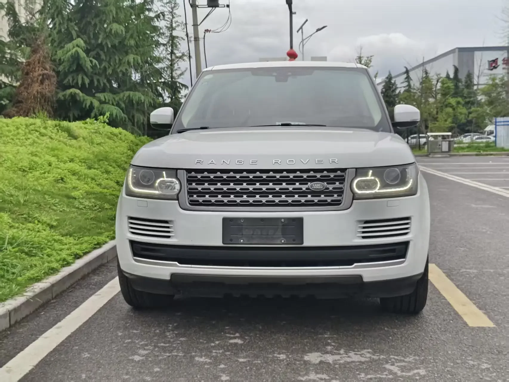 Land Rover range rover