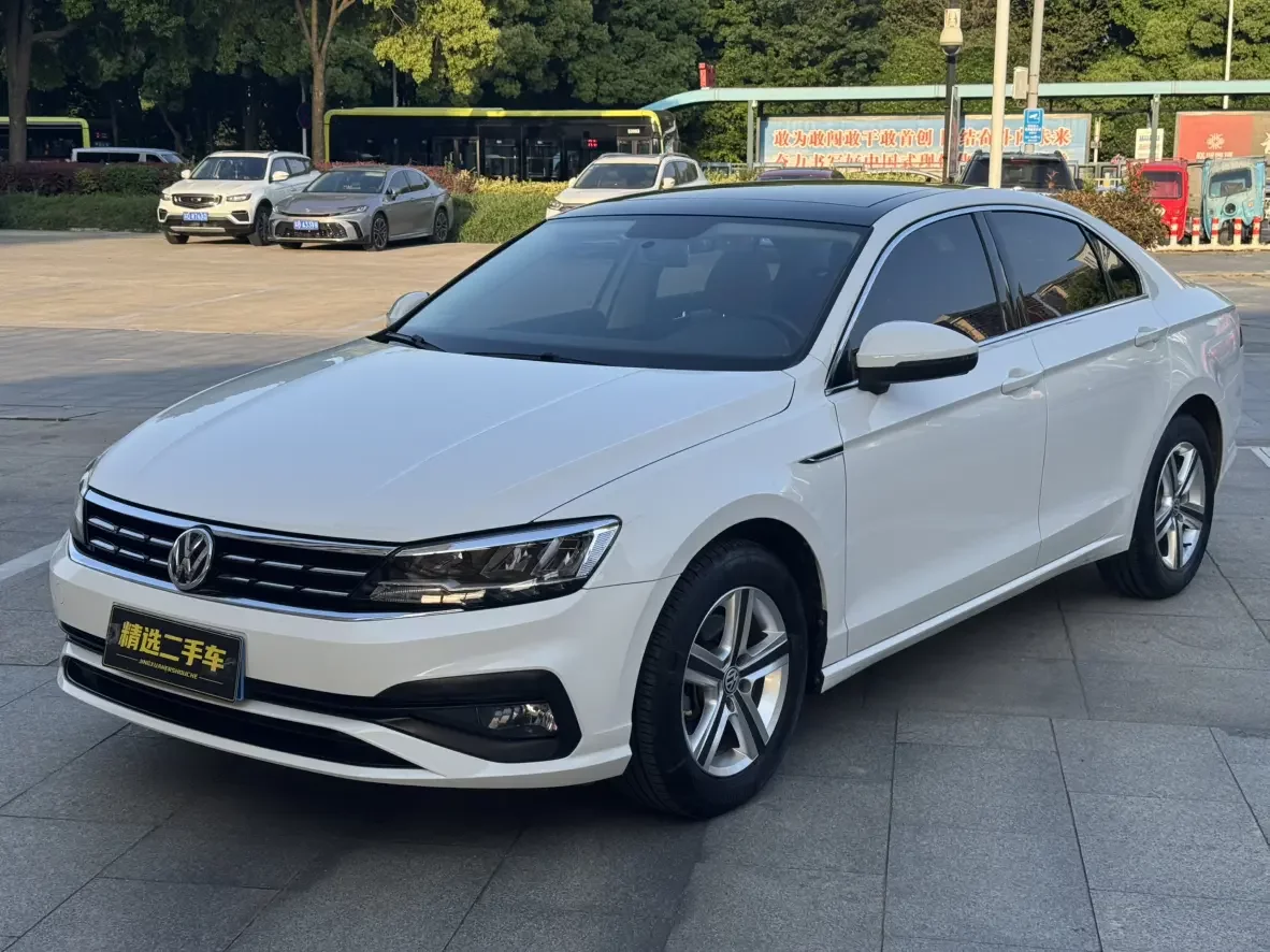 Volkswagen Lamando
