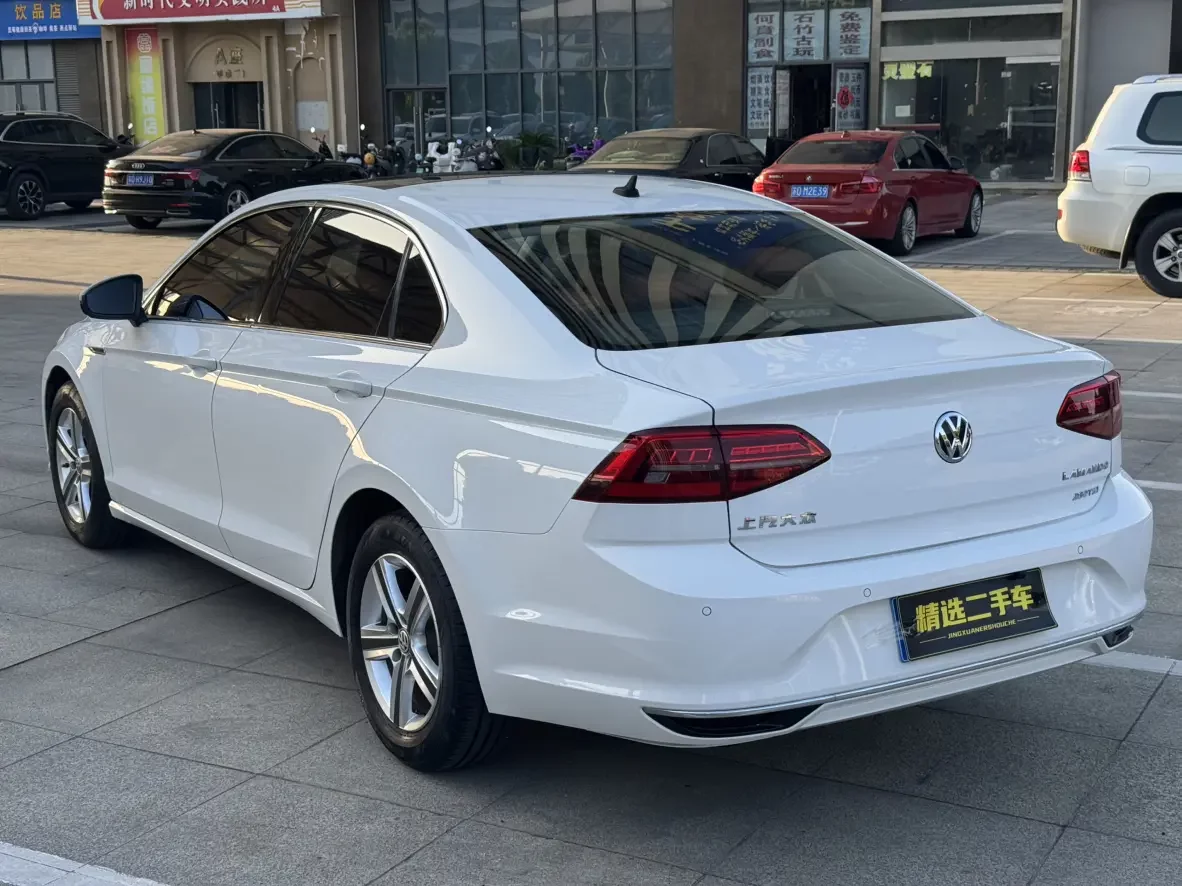 Volkswagen Lamando