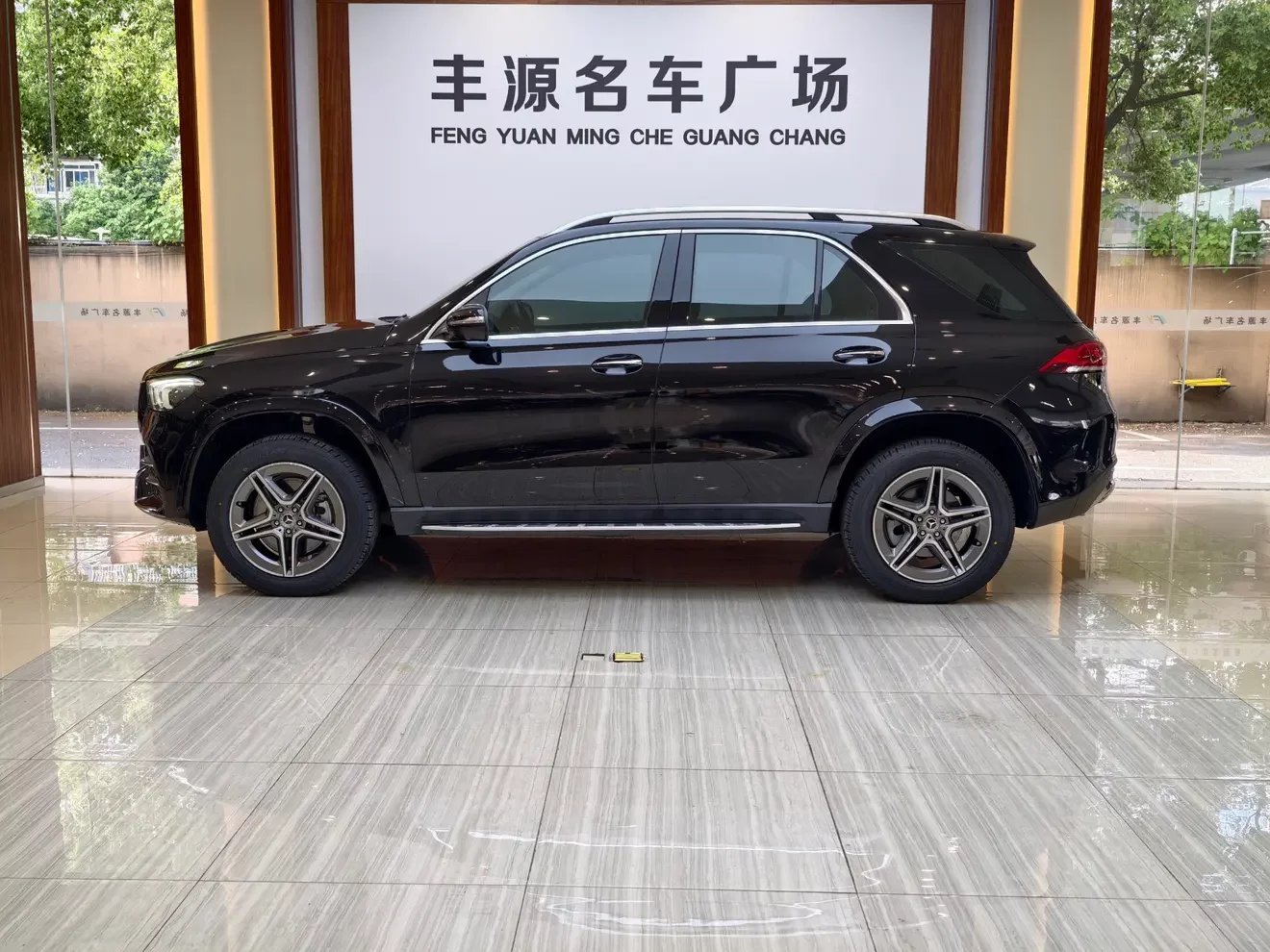 Mercedes-Benz GLE (Imported)
