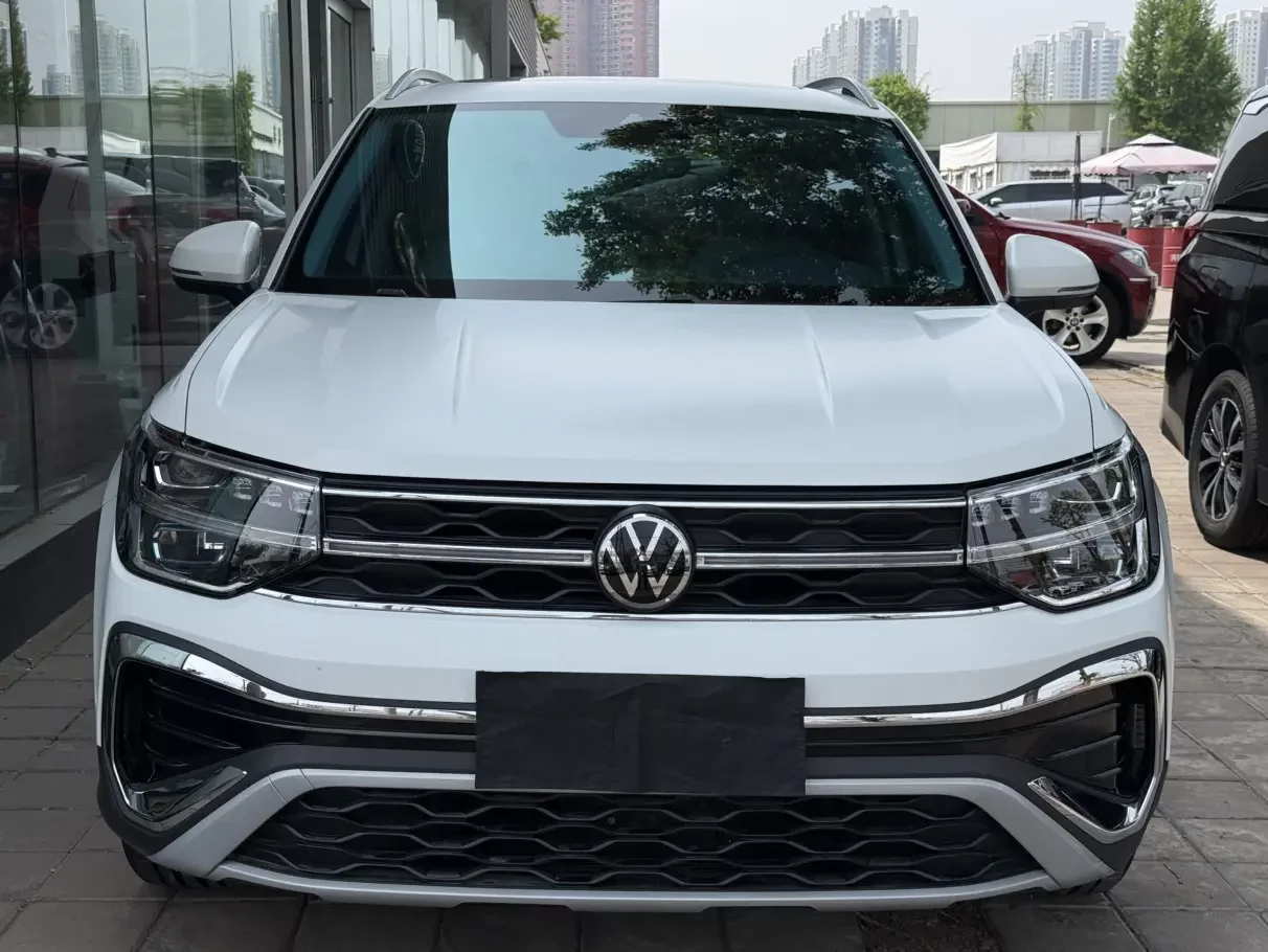 Volkswagen Tharu