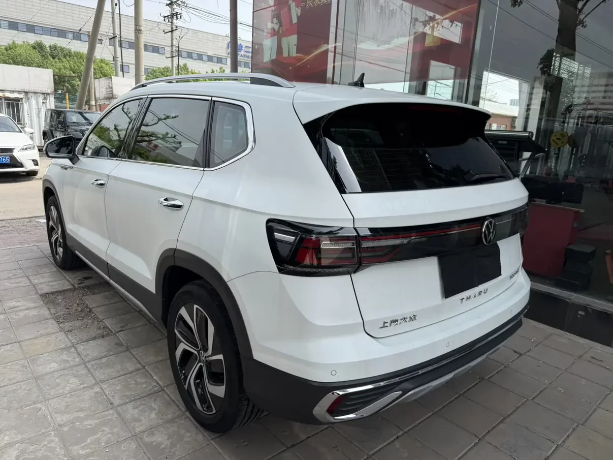 Volkswagen Tharu