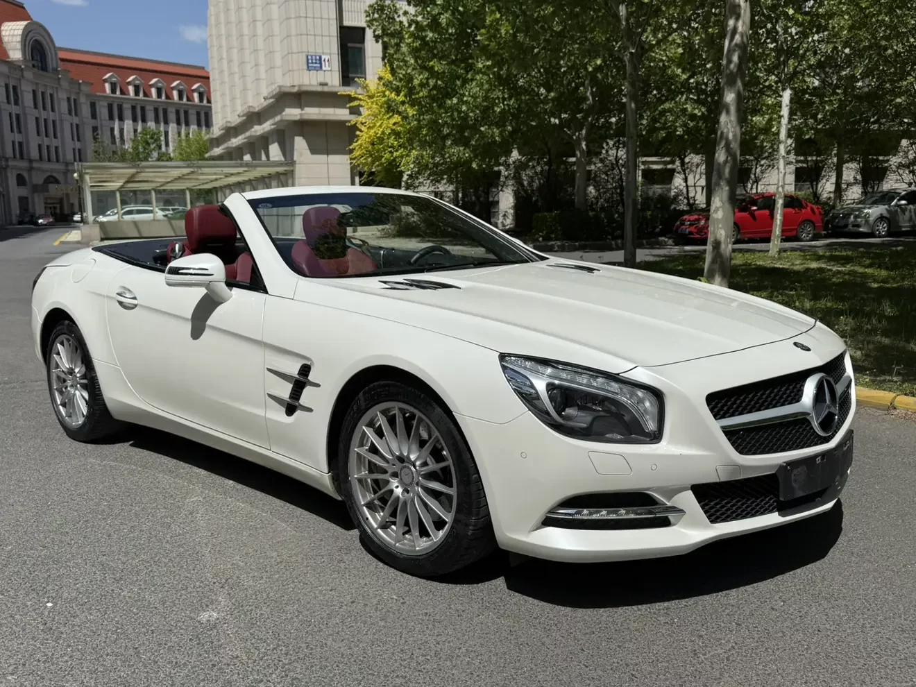 Mercedes-Benz SL Class