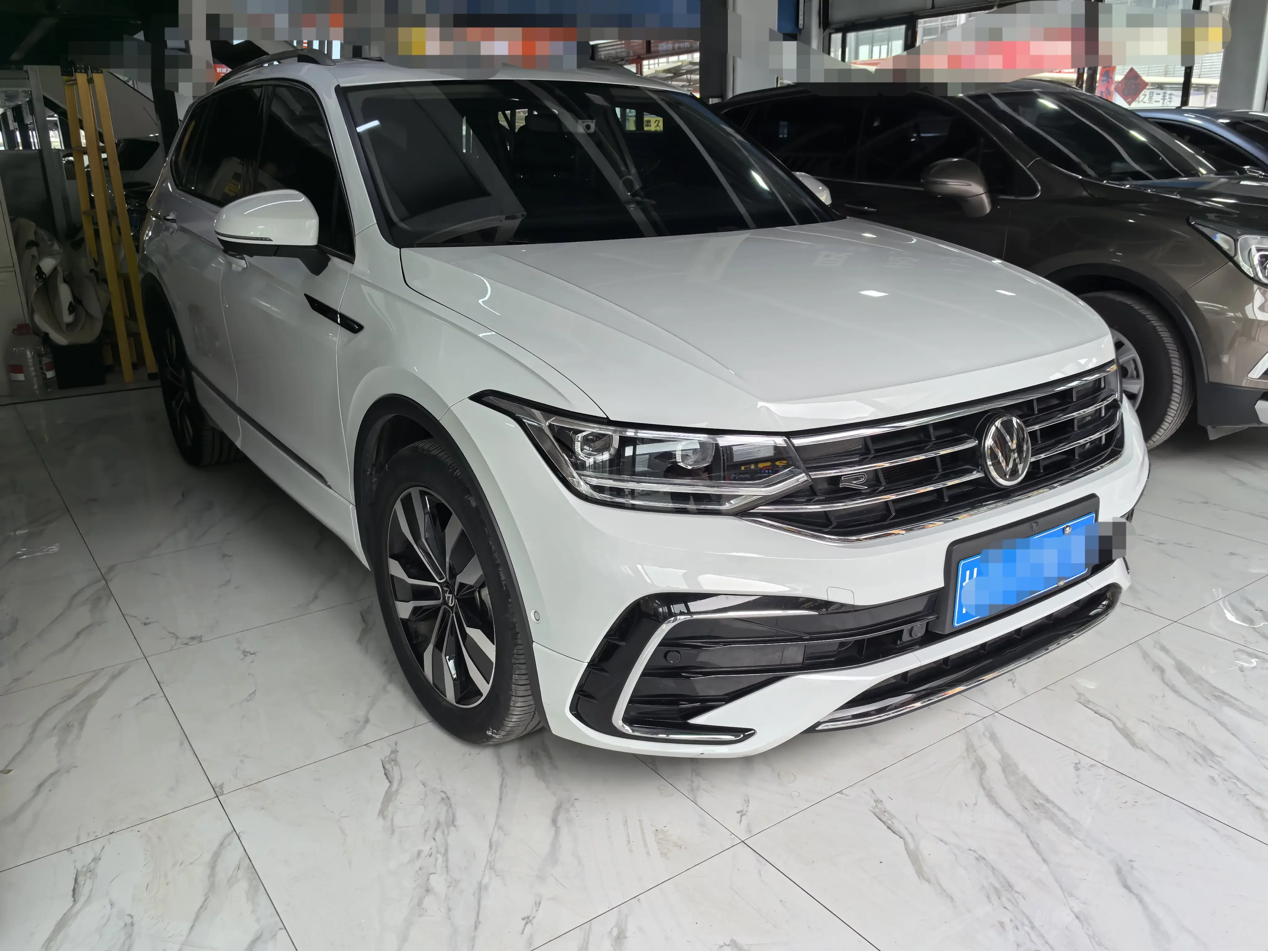 Volkswagen Tiguan L