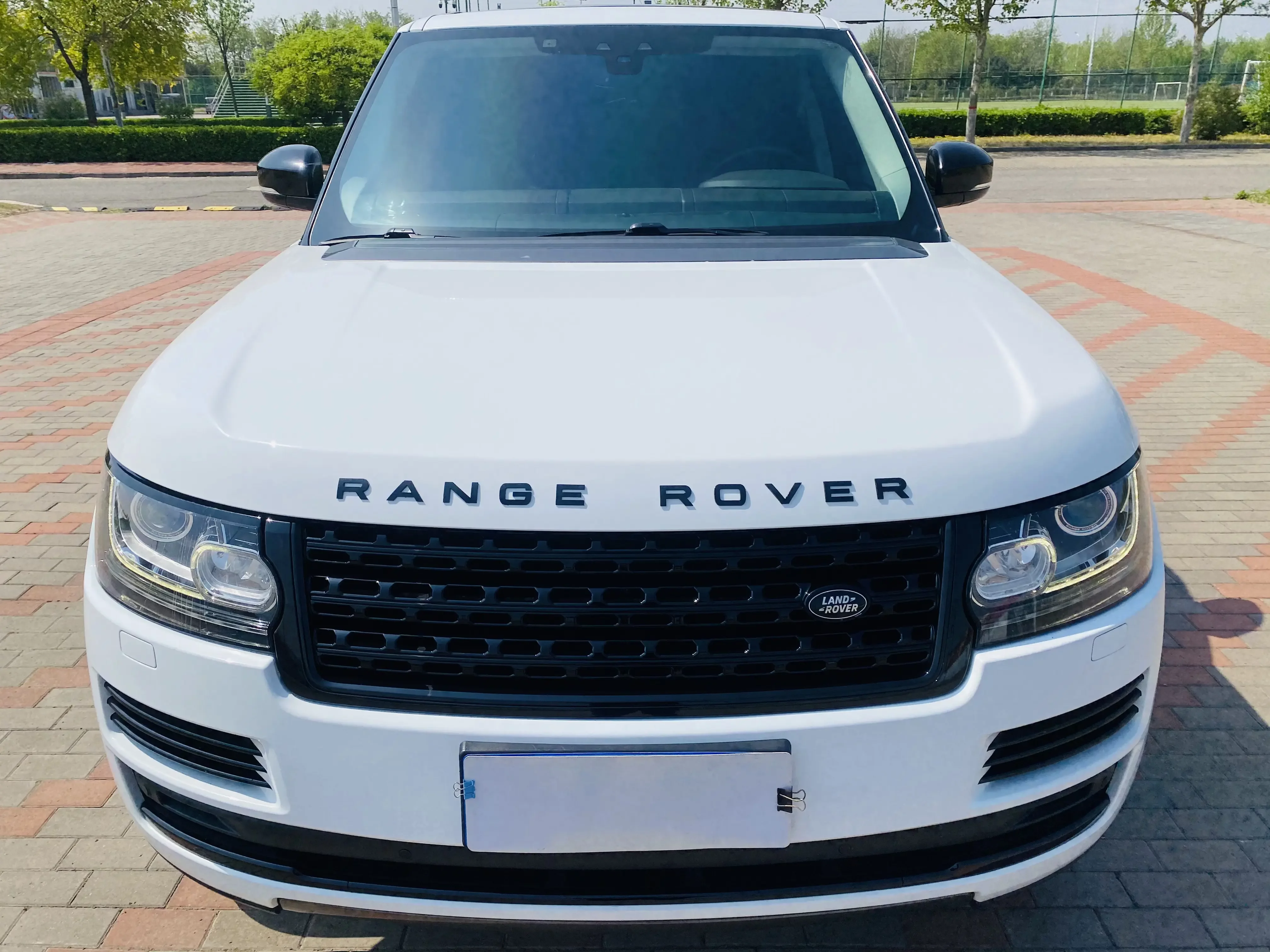 Land Rover range rover