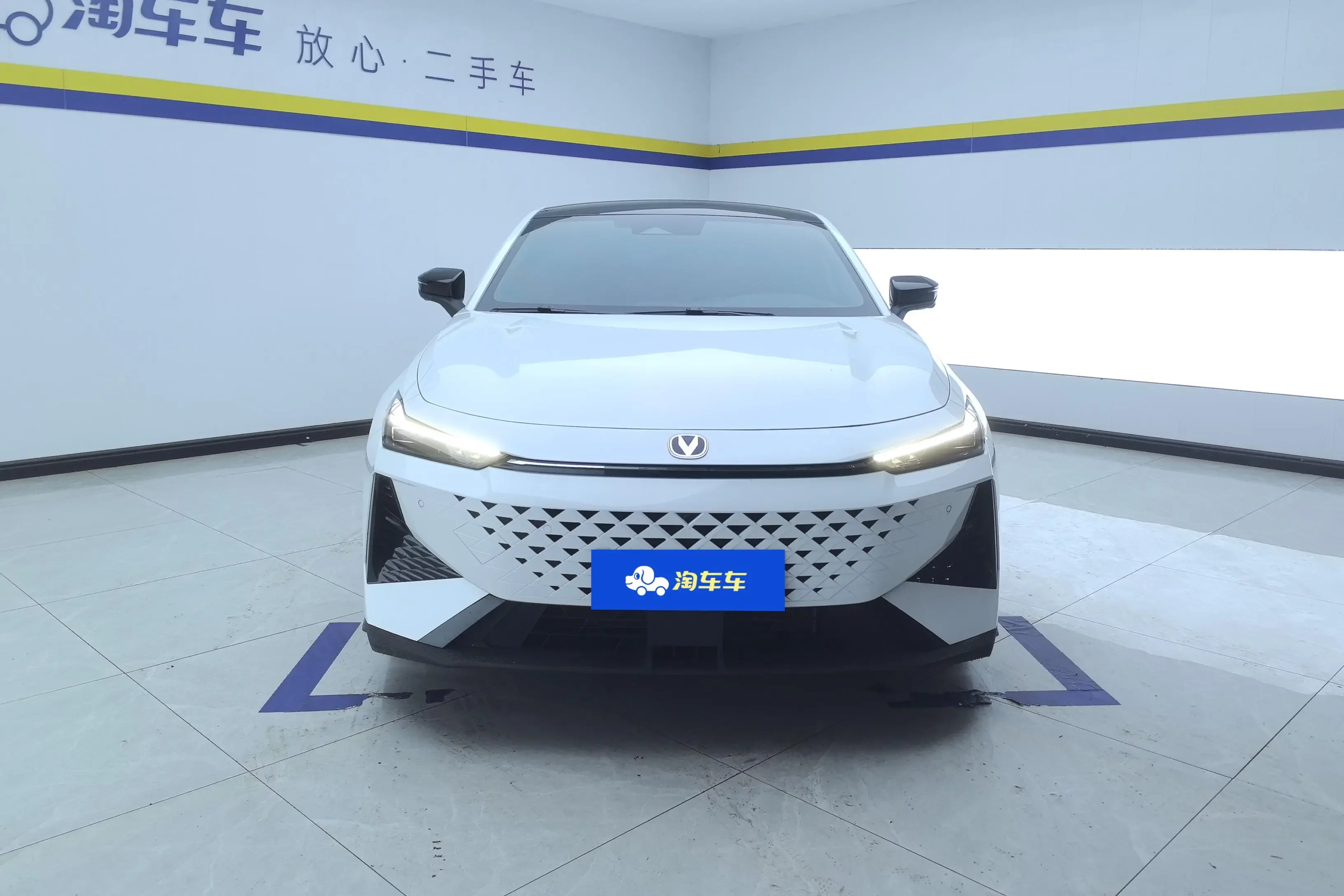 Changan UNI-V