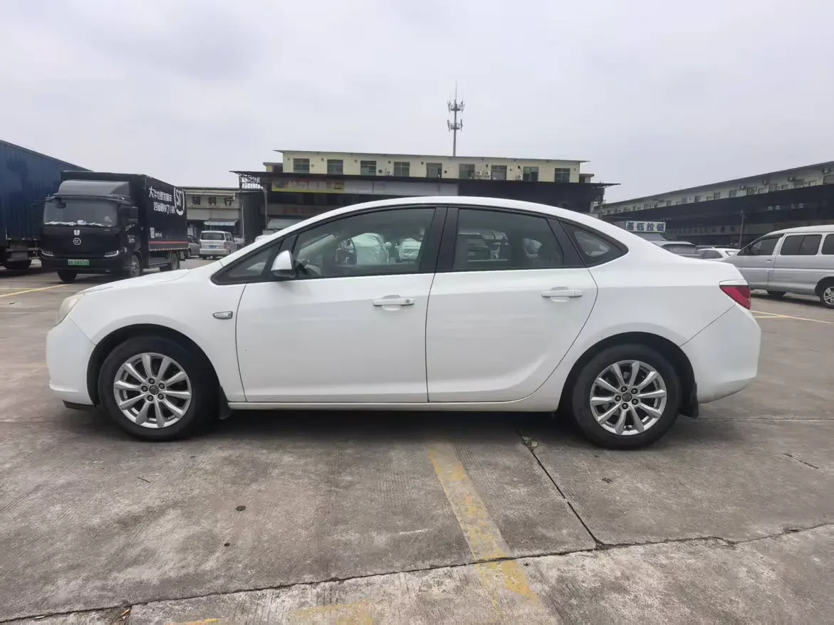 Buick Yinglang