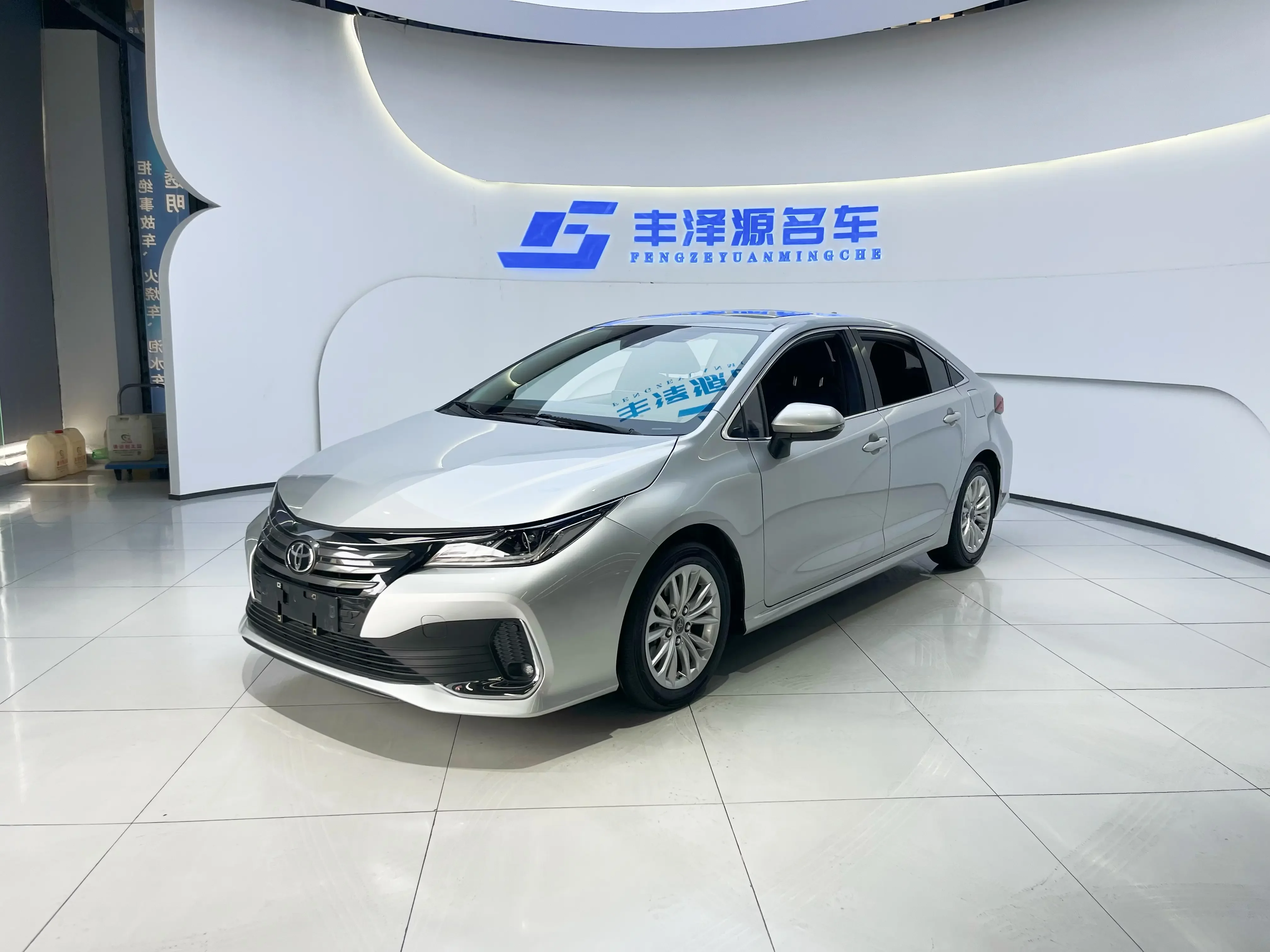Toyota Asiatic lion