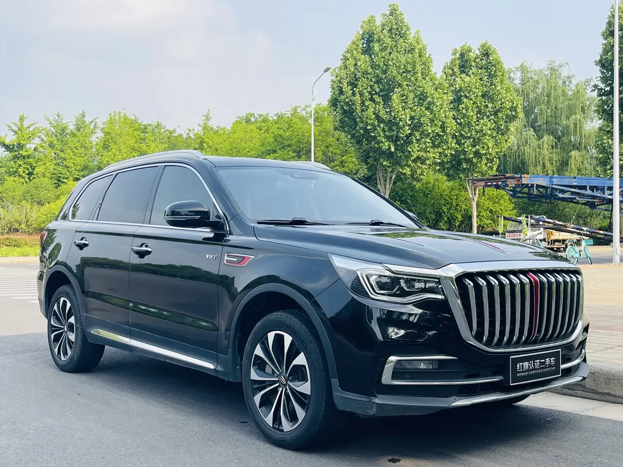 Hongqi HS7