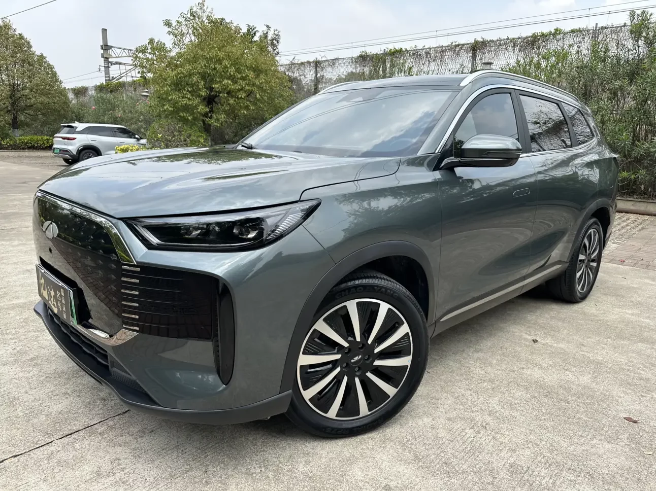 Chery Fengyun T8