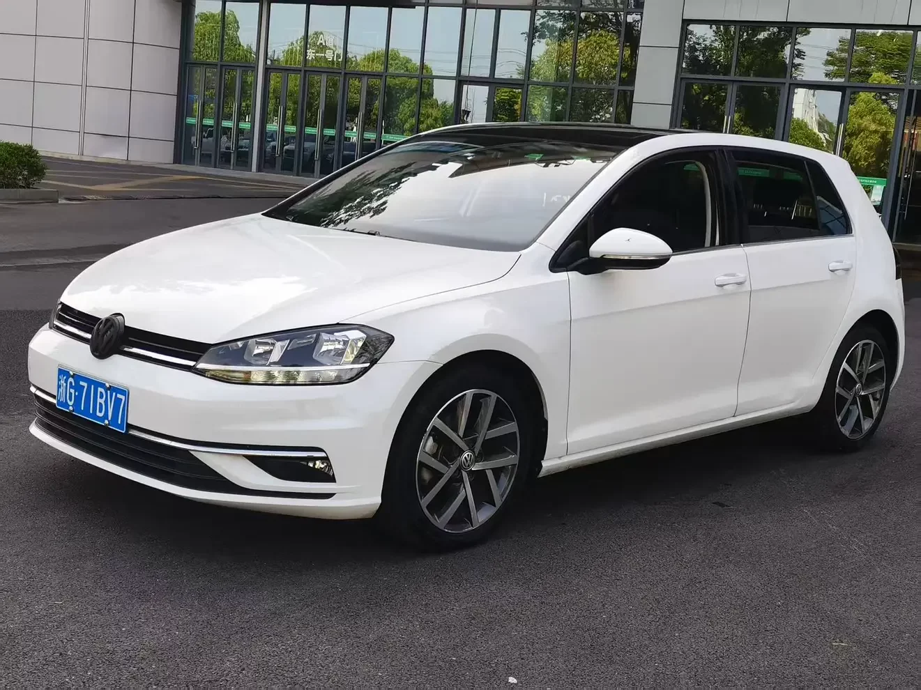Volkswagen golf
