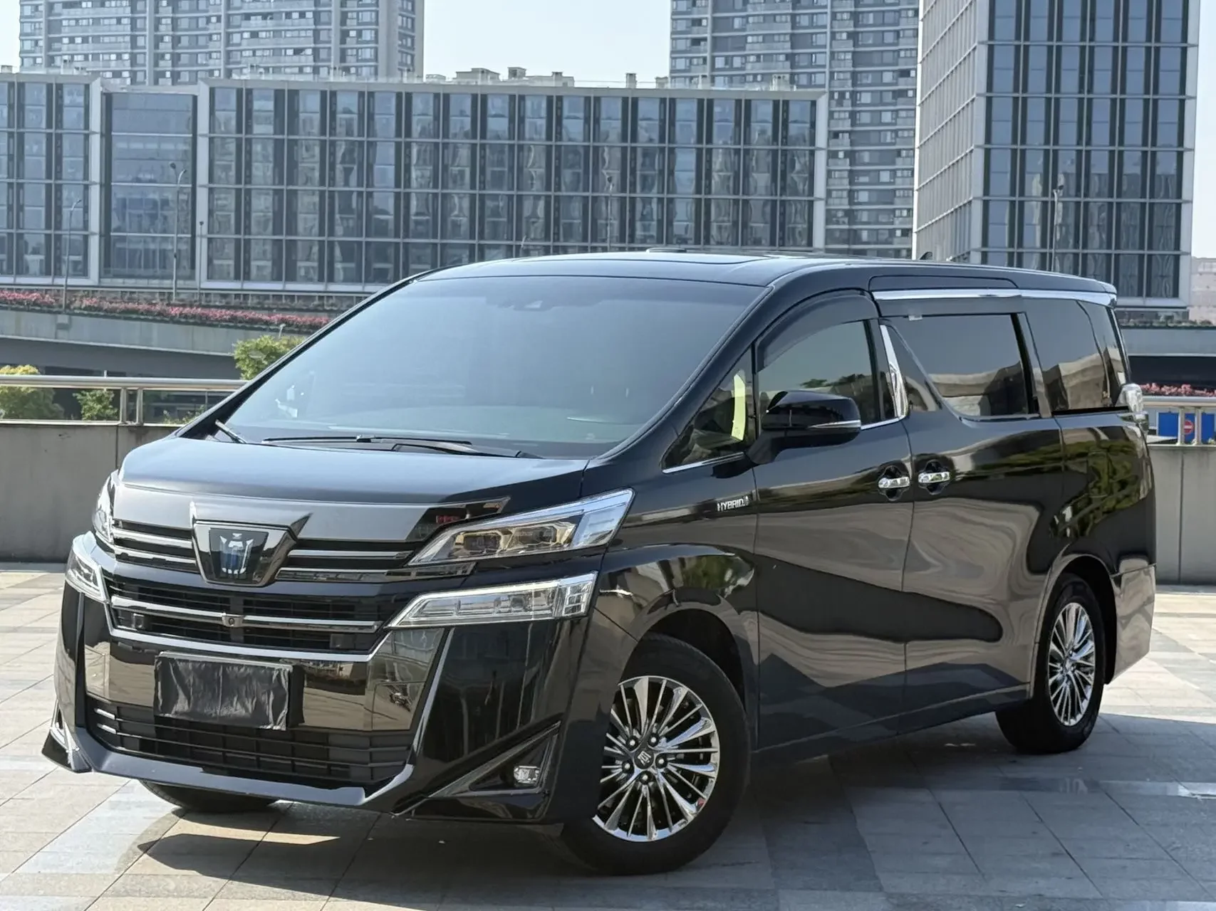 Toyota Crown Wellfire
