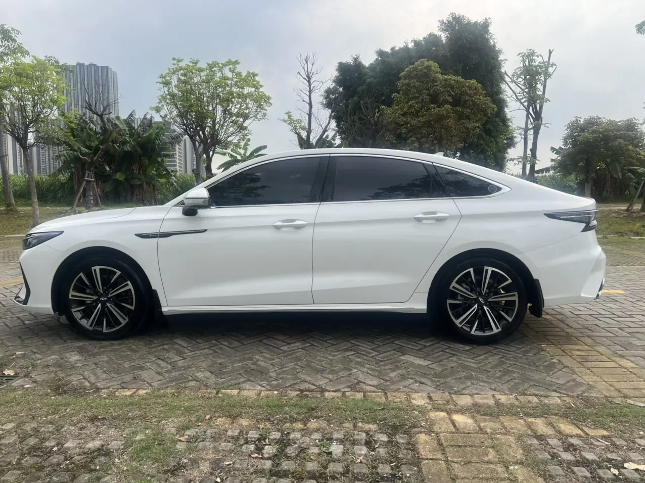 Chery Arrizo 8