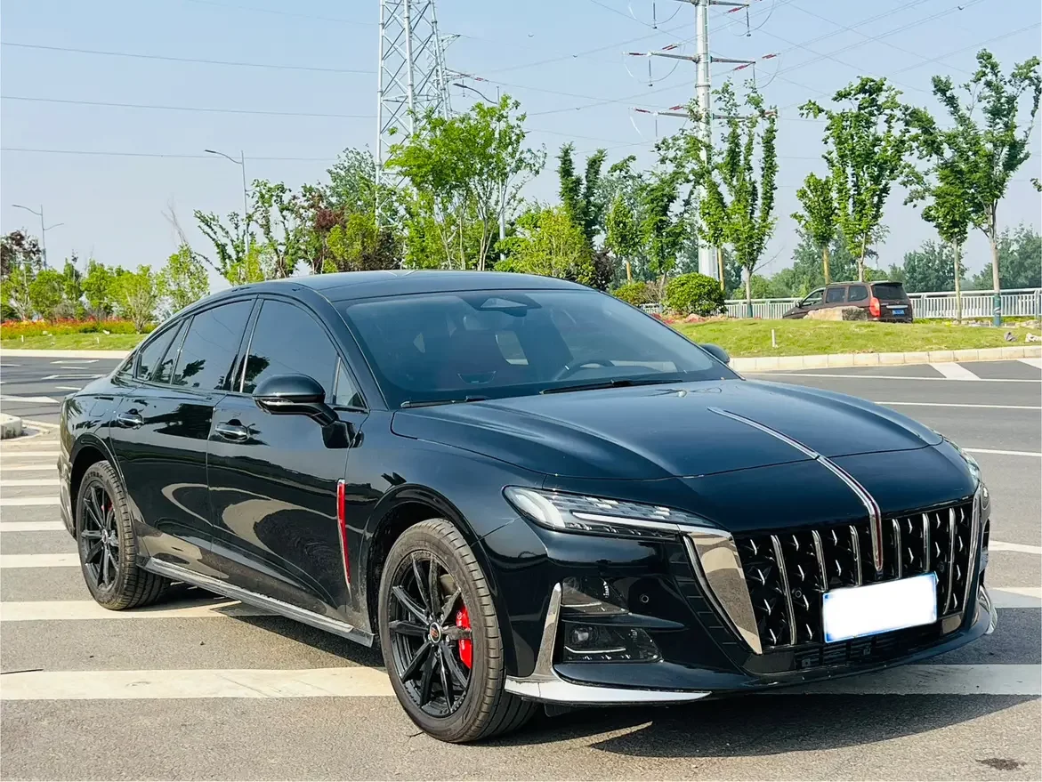 Hongqi H6