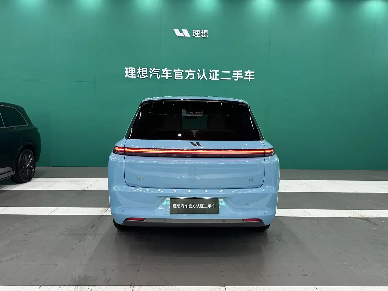 Lixiang L8