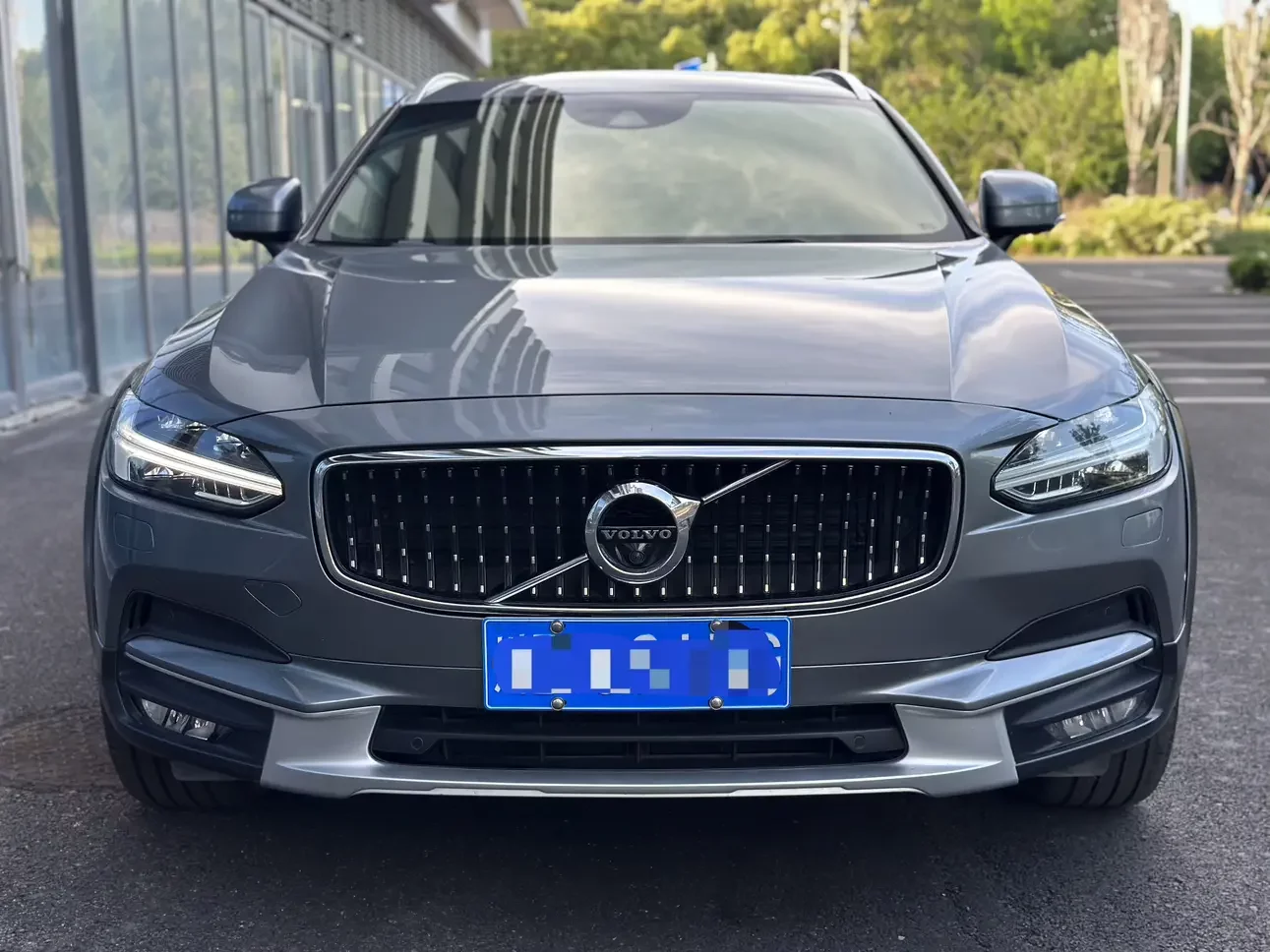 Volvo V90